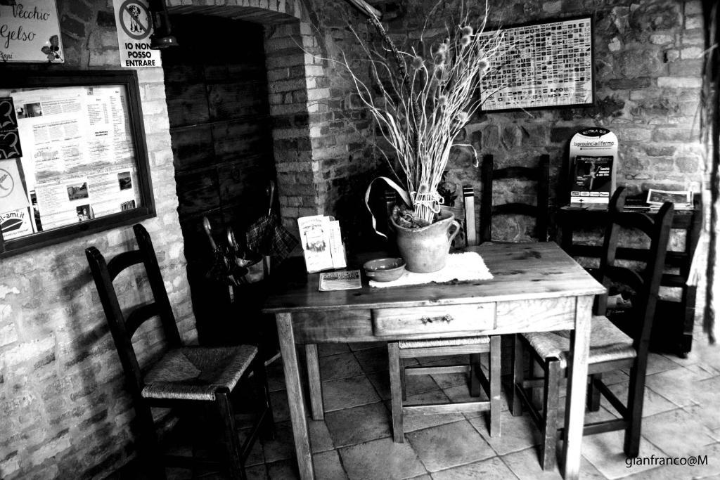 Agriturismo Vecchio Gelso Ortezzano Zewnętrze zdjęcie