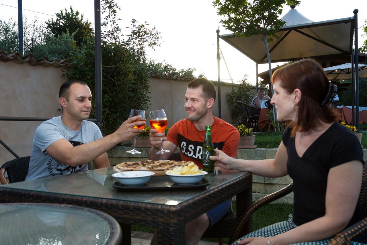 Agriturismo Vecchio Gelso Ortezzano Zewnętrze zdjęcie