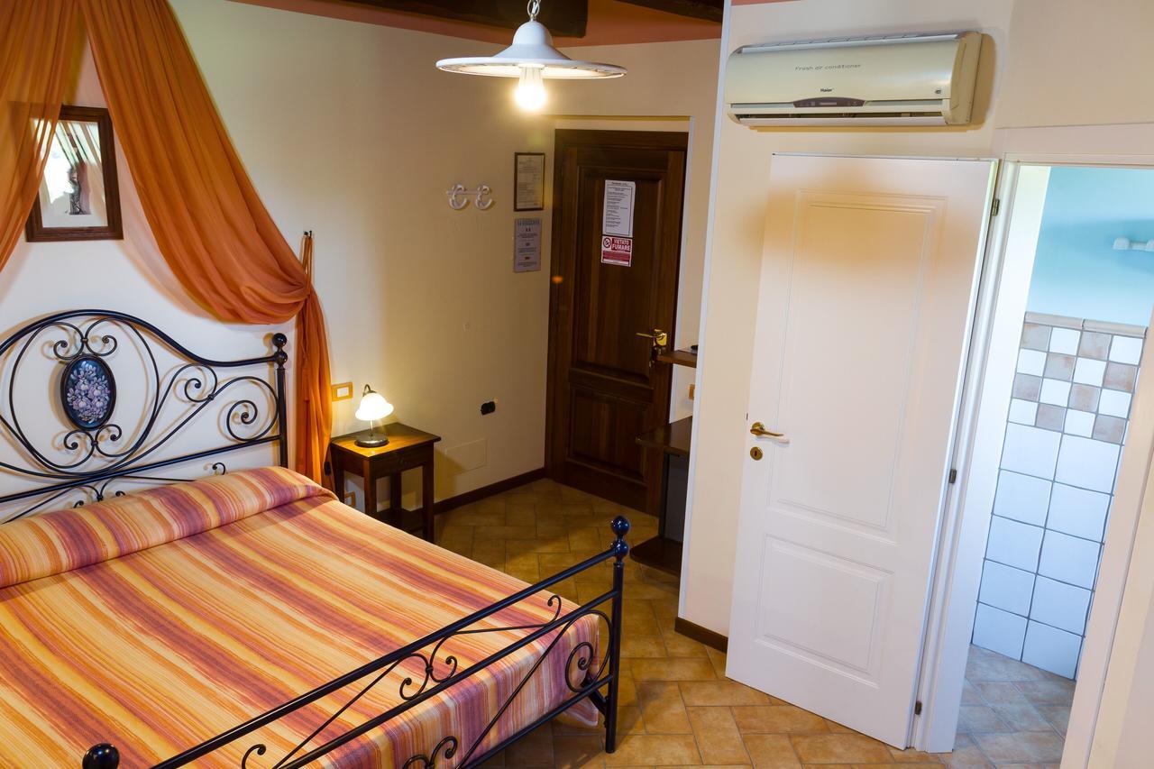Agriturismo Vecchio Gelso Ortezzano Zewnętrze zdjęcie